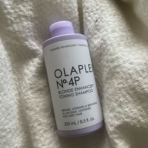 OLAPLEX NO.4 BLONDE ENHANCER - TONING SHAMPOO